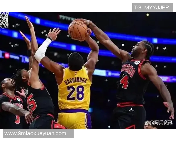 回顾2001年湖人与公牛的经典对决时刻与篮球传奇的交锋