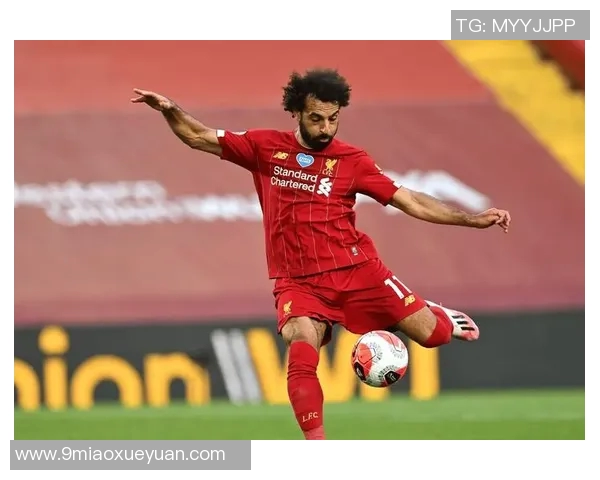 欧冠决赛回顾巴塞罗那与利物浦的巅峰对决与历史瞬间 欧冠决赛回顾巴塞罗那与利物浦的巅峰对决与历史瞬间