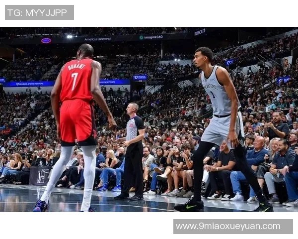 火箭与马刺季前赛激战在即球迷期待新赛季精彩对决 火箭与马刺季前赛激战在即球迷期待新赛季精彩对决